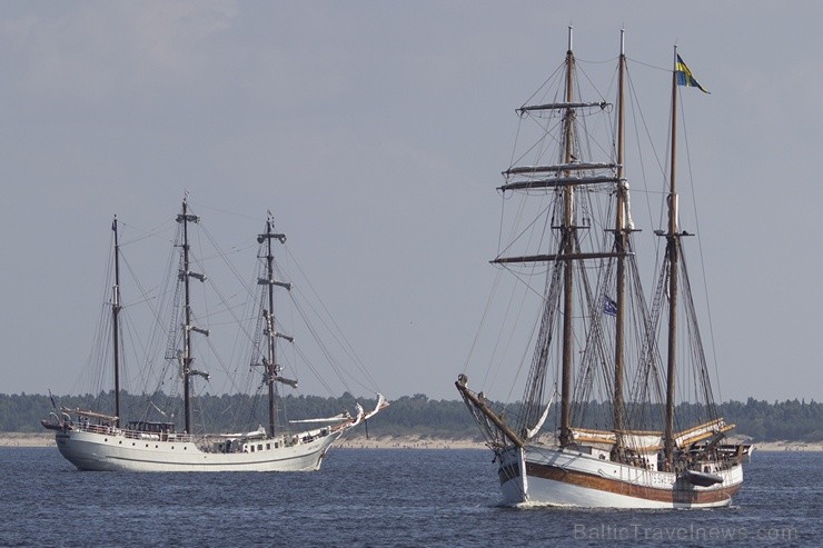 Ar buru parādi noslēdzas regates «The Tall Ships Races 2013» Rīgas posms 101820