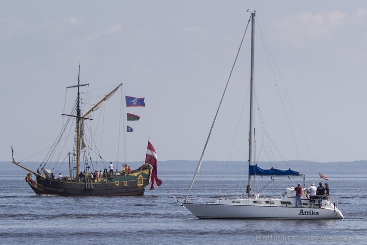 Ar buru parādi noslēdzas regates «The Tall Ships Races 2013» Rīgas posms 101832