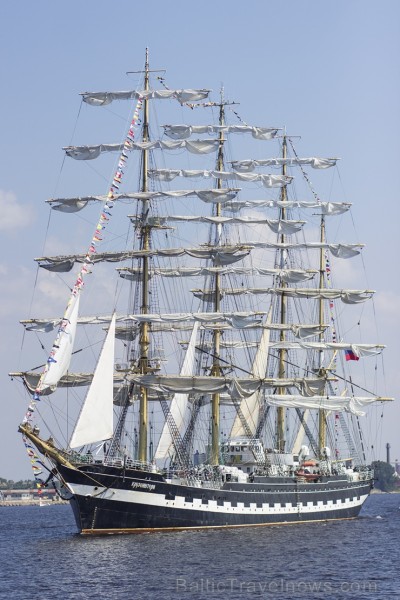 Ar buru parādi noslēdzas regates «The Tall Ships Races 2013» Rīgas posms 101855