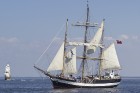 Ar buru parādi noslēdzas regates «The Tall Ships Races 2013» Rīgas posms 48