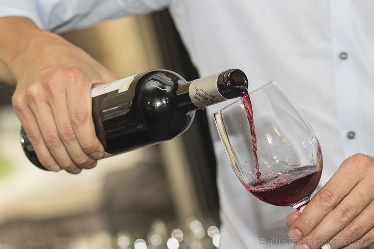 Vīnu izvēle demokrātiskajā vīna bārā Garage ir pārliecinoša – itāļu prosecco, Argentīnas, Vācijas, Francijas vīni 103786