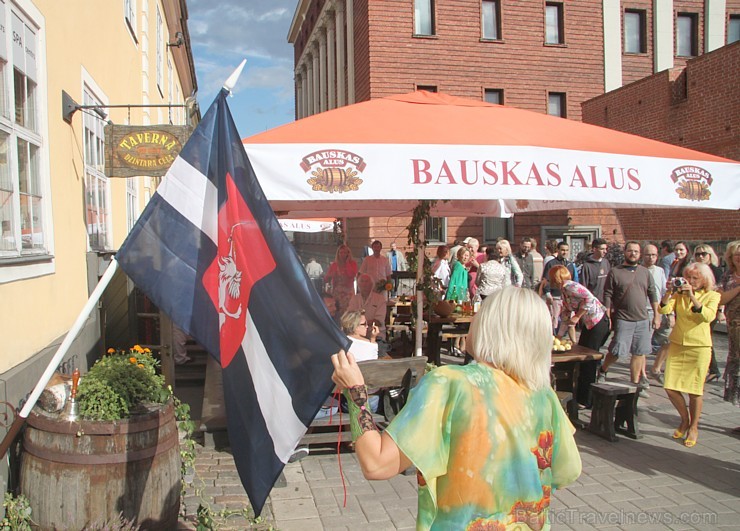 Vecrīgas restorāns «Taverna», kas atrodas pie Pulvertorņa, tagad rotāsies ar Latgales karogu un piedāvās rīdziniekiem un pilsētas viesiem nobaudīt Lat 103855