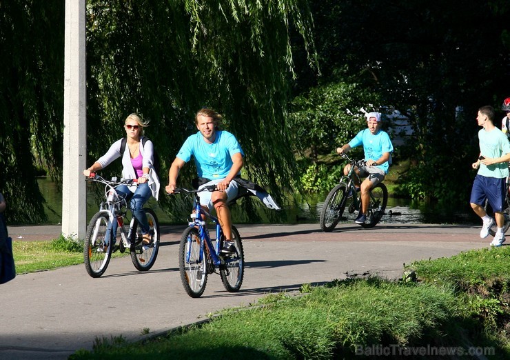 Arī šogad Vienības brauciens norisināsies trīs dažādās distancēs - LOK sporta šosejas brauciens (100 km), SEBkalnu divriteņu brauciens (44 km) un ITE Arī šogad Vienības brauciens norisināsies trīs dažādās distancēs - LOK sporta šosejas brauciens (100 km), SEBkalnu divriteņu brauciens (44 km) un ITE 104137