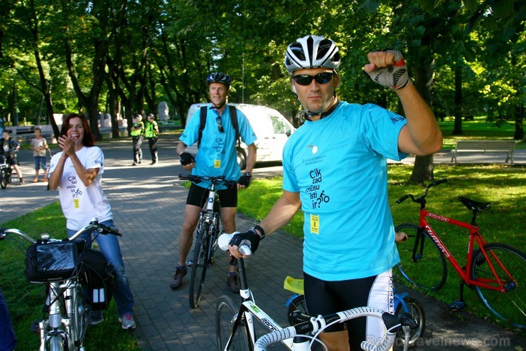 Gatavojoties 8. septembrī gaidāmajam 23. Latvijas riteņbraucēju Vienības velobraucienam, piektdien Rīgā notika lielajam velonotikumam veltīts slēpņoša 104151