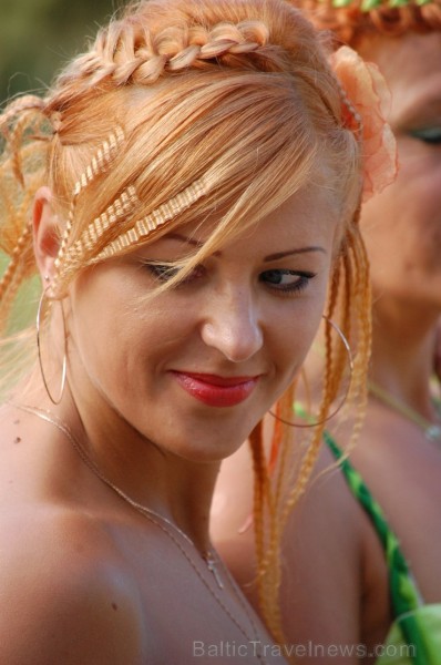 Vasaras izskaņā, 24. augustā, Krāslavas pilsētas estrādi pārņēma svētku noskaņa. Un ne velti! Jo te notika otrais Rudo saiets. Foto: www.visitkraslava Vasaras izskaņā, 24. augustā, Krāslavas pilsētas estrādi pārņēma svētku noskaņa. Un ne velti! Jo te notika otrais Rudo saiets. Foto: www.visitkraslava 104299