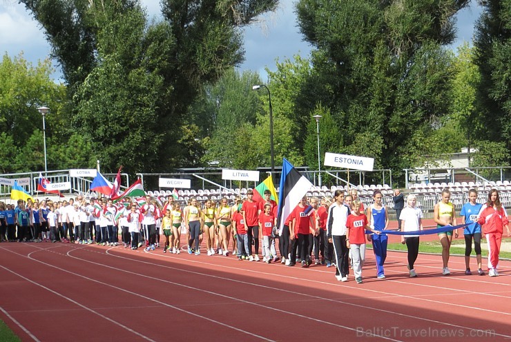 Starptautiskajās bērnu vieglatlētikas spēlēs «VII International Childrens Athletics Games» piedalījās komandas no Latvijas, Lietuvas, Igaunijas, Polij Starptautiskajās bērnu vieglatlētikas spēlēs «VII International Childrens Athletics Games» piedalījās komandas no Latvijas, Lietuvas, Igaunijas, Polij 104597