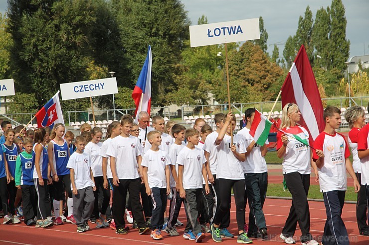 Starptautiskajās bērnu vieglatlētikas spēlēs «VII International Childrens Athletics Games» piedalījās bērni, kuri ir dzimuši no 2000 līdz 2002. gadam Starptautiskajās bērnu vieglatlētikas spēlēs «VII International Childrens Athletics Games» piedalījās bērni, kuri ir dzimuši no 2000 līdz 2002. gadam 104598