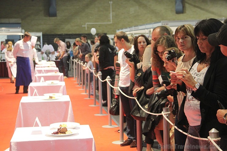 Pārtikas izstādes «Riga Food 2013» ietvaros norisinājās Latvijas pavārzeļļu konkurss. Vairāk informācijas - www.chef.lv Pārtikas izstādes «Riga Food 2013» ietvaros norisinājās Latvijas pavārzeļļu konkurss. Vairāk informācijas - www.chef.lv 104815