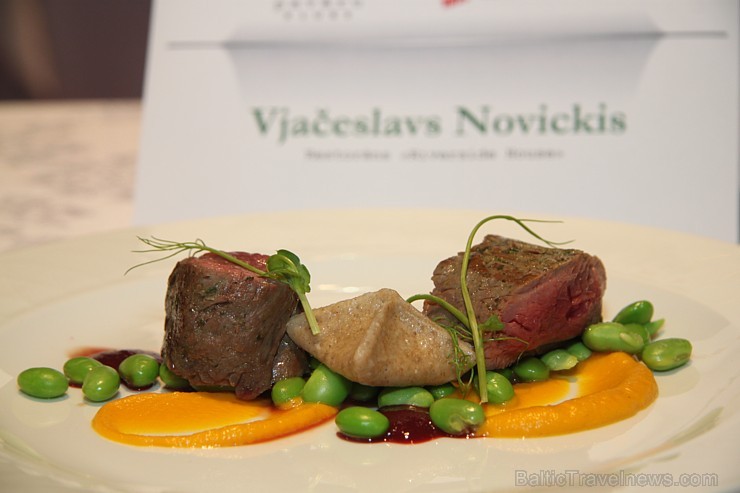 Latvijas 2013. gada pavāra konkurss (06.09.2013) pārtikas izstādē «Riga Food 2013». Vairāk informācijas - www.chef.lv Latvijas 2013. gada pavāra konkurss (06.09.2013) pārtikas izstādē «Riga Food 2013». Vairāk informācijas - www.chef.lv 104942