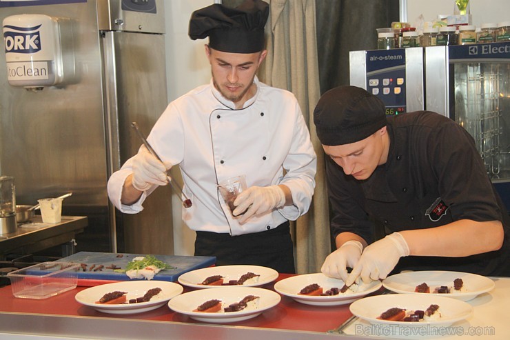 Latvijas 2013. gada pavāra konkurss (06.09.2013) pārtikas izstādē «Riga Food 2013». Vairāk informācijas - www.chef.lv 105116