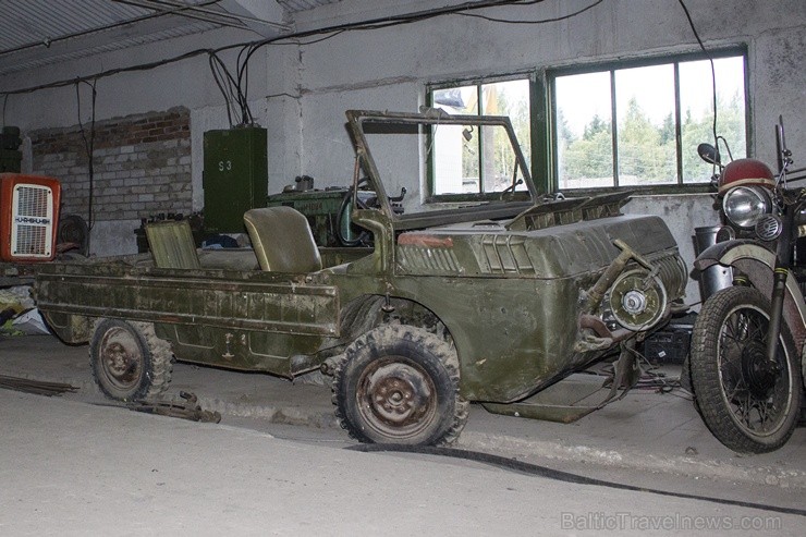 Saimniecībā Dzintari, Mazsalacas novadā, uzkrāta ievērojama vēsturisko auto privātā kolekcija 106120