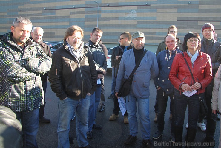 Latvijas «Gada auto 2014» mērķis ir ar kompetentas žūrijas, masu mediju un autotirgotāju atbalstu noteikt labāko automobili Latvijas tirgū Latvijas «Gada auto 2014» mērķis ir ar kompetentas žūrijas, masu mediju un autotirgotāju atbalstu noteikt labāko automobili Latvijas tirgū 106744