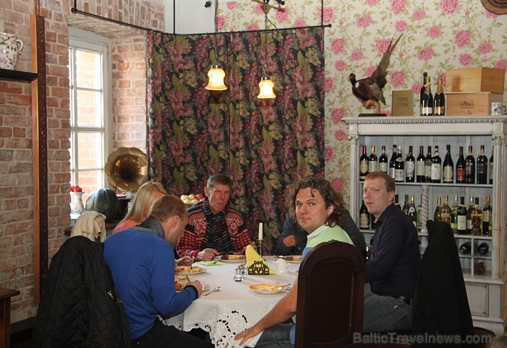 «Latvijas Gada auto 2014» testa brauciena dalībnieki bauda Piena muižas - Berghof viesmīlību (www.pienamuiza.lv) «Latvijas Gada auto 2014» testa brauciena dalībnieki bauda Piena muižas - Berghof viesmīlību (www.pienamuiza.lv) 106789