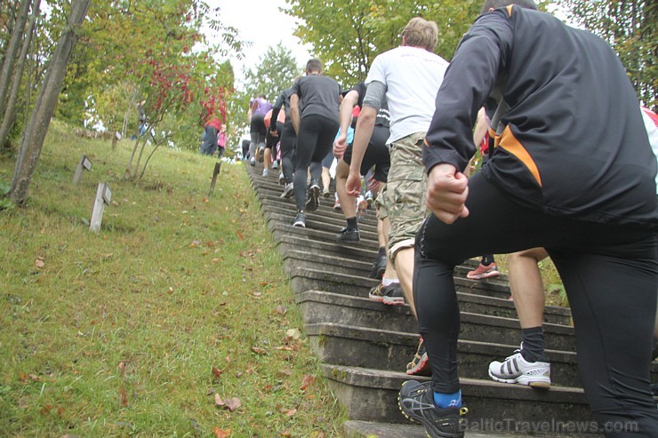 Ogres novada balvu izcīņa garo distanču skriešanā «Lazdukalnu kross 2013», kas notika 29.09.2013 - www.LatvijasCentrs.lv Ogres novada balvu izcīņa garo distanču skriešanā «Lazdukalnu kross 2013», kas notika 29.09.2013 - www.LatvijasCentrs.lv 106856