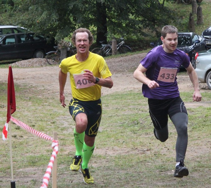 Ogres novada balvu izcīņa garo distanču skriešanā «Lazdukalnu kross 2013», kas notika 29.09.2013 - www.LatvijasCentrs.lv Ogres novada balvu izcīņa garo distanču skriešanā «Lazdukalnu kross 2013», kas notika 29.09.2013 - www.LatvijasCentrs.lv 106871