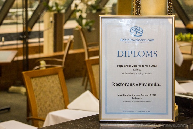Otro vietu Travelnews.lv lasītāju aptaujā ieguva viesnīcas Radisson Blu Hotel Rīdzene restorāna Piramīda vasaras terase Otro vietu Travelnews.lv lasītāju aptaujā ieguva viesnīcas Radisson Blu Hotel Rīdzene restorāna Piramīda vasaras terase 106948