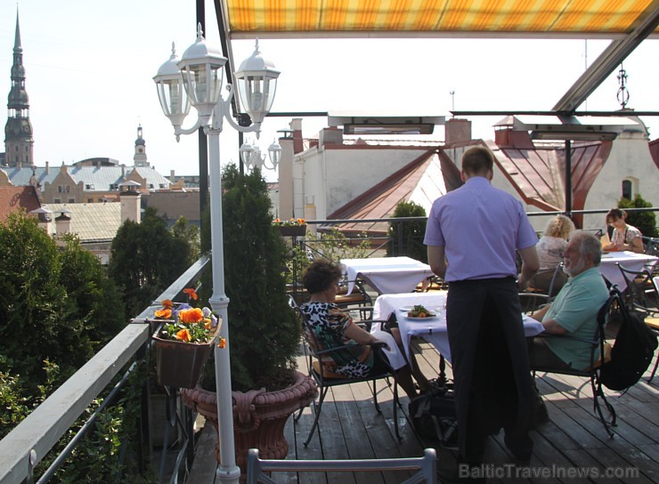 Vasaras jumta terase viesnīcā Gutenbergs dāvāja burvīgus Rīgas panorāmas skatus - www.gutenbergs.eu 106984