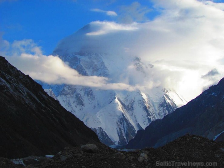 8611 m augstais K2 jeb Čogori kalns, skats netālu no Konkordijas nometnes 107091