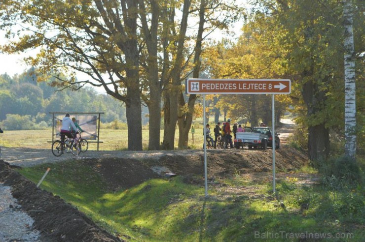 05.10.2013 vairāki velobraucēji piedalījās Gulbenes novada atklājumu tūrē ar velo, kuras laikā tika izmēģināts rekonstruētā ceļa Gulbene-Rēzekne jauna 05.10.2013 vairāki velobraucēji piedalījās Gulbenes novada atklājumu tūrē ar velo, kuras laikā tika izmēģināts rekonstruētā ceļa Gulbene-Rēzekne jauna 107362