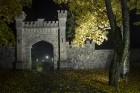 Arī diennakts tumšajā laikā tūristi izbauda zelta rudeni Siguldā 10