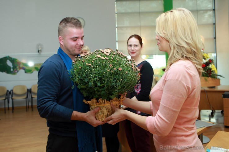 Jūrmalas pilsētas domē 11.10.13 godināja konkursa Jūrmalas labākais ēdināšanas uzņēmums 2013 uzvarētājus. Žūrija visaugstāk novērtējusi restorānu Cavi Jūrmalas pilsētas domē 11.10.13 godināja konkursa Jūrmalas labākais ēdināšanas uzņēmums 2013 uzvarētājus. Žūrija visaugstāk novērtējusi restorānu Cavi 107510