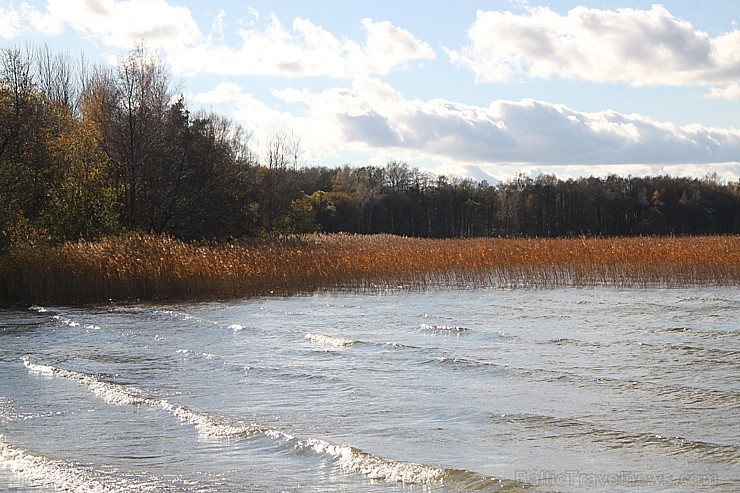 Rudens izglezno Latgali - Krāslavas novads - Sivera ezers, kas ir devītais lielākais Latvijā. Foto sponsors: www.Sirsnigi.lv 107852