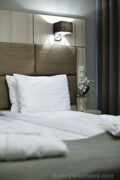 Visi 120 viesnīcas Wellton Centrum Hotel & Spa numuri ir iekārtoti klasiski, mūsdienīgā stilā un aprīkoti atbilstoši visiem starptautiskajiem 4 zvaigž Visi 120 viesnīcas Wellton Centrum Hotel & Spa numuri ir iekārtoti klasiski, mūsdienīgā stilā un aprīkoti atbilstoši visiem starptautiskajiem 4 zvaigž 108361