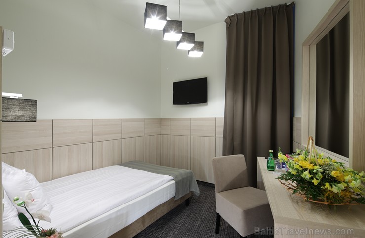 Visi 120 viesnīcas Wellton Centrum Hotel & Spa numuri ir iekārtoti klasiski, mūsdienīgā stilā un aprīkoti atbilstoši visiem starptautiskajiem 4 zvaigž Visi 120 viesnīcas Wellton Centrum Hotel & Spa numuri ir iekārtoti klasiski, mūsdienīgā stilā un aprīkoti atbilstoši visiem starptautiskajiem 4 zvaigž 108366
