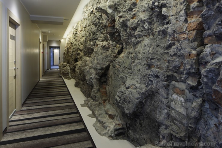 Visi 120 viesnīcas Wellton Centrum Hotel & Spa numuri ir iekārtoti klasiski, mūsdienīgā stilā un aprīkoti atbilstoši visiem starptautiskajiem 4 zvaigž Visi 120 viesnīcas Wellton Centrum Hotel & Spa numuri ir iekārtoti klasiski, mūsdienīgā stilā un aprīkoti atbilstoši visiem starptautiskajiem 4 zvaigž 108371