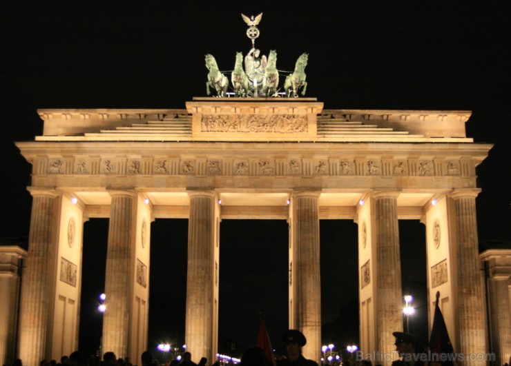 Ar ECOLINES atbalstu Travelnews.lv redakcija novembra sākumā apskatīja naksnīgo Berlīni. Foto sponsors: www.ecolines.lv 108880
