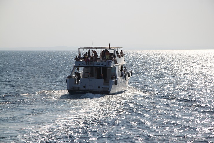 Travelnews.lv kopā ar Igaunijas un Latvijas žurnālistiem izbrauc ar kuģīti Sarkanajā jūrā pie Hurgadas, ko sagādāja starptautiskais tūroperators GoAdv 108909