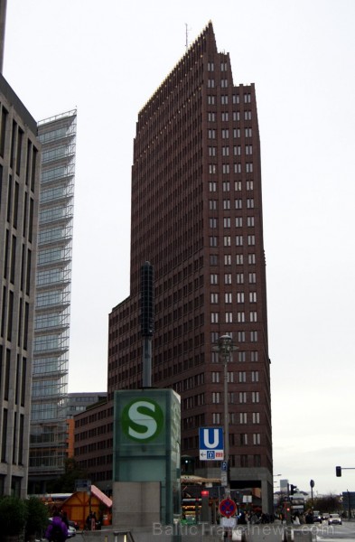 Potsdamas skatu platformā, samaksājot 5.50 eiro, iespējams nokļūt ar Eiropā ātrāko liftu 108950