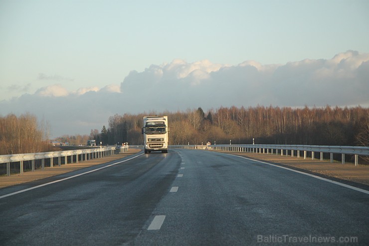 Travelnews.lv izbrauc jauno autoceļa maršrutu Tīnūži - Koknese. 108983