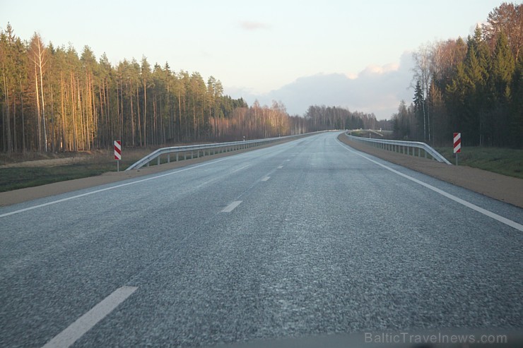 Travelnews.lv izbrauc jauno autoceļa maršrutu Tīnūži - Koknese. 108988