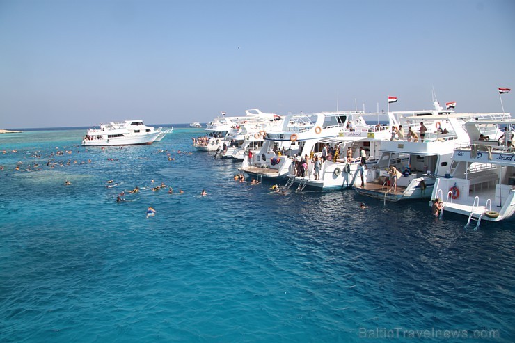 Snorkelēšana Sarkanajā jūrā ir gandrīz kā pienākums katram tūristam  - vairāk informācijas par ceļojumiem uz Ēģipti skatiet pie GoAdventure 109023