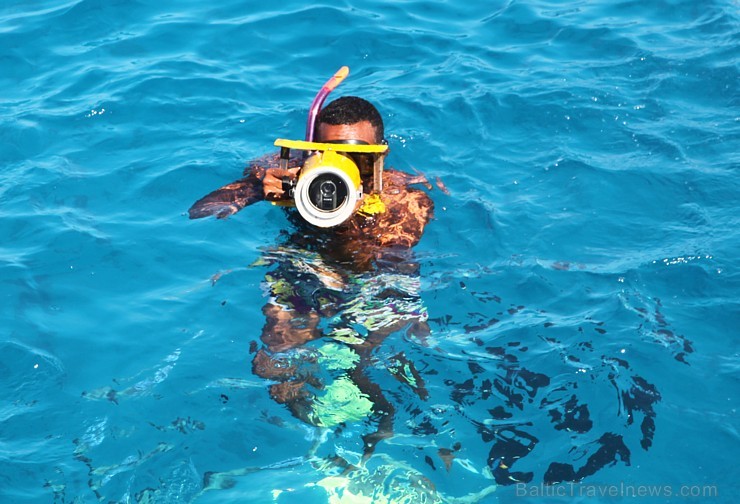 Snorkelēšana Sarkanajā jūrā ir gandrīz kā pienākums katram tūristam  - vairāk informācijas par ceļojumiem uz Ēģipti skatiet pie GoAdventure 109026