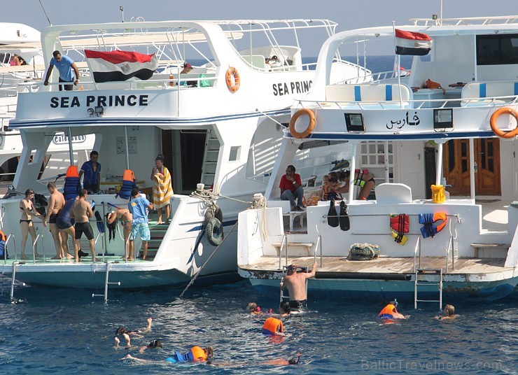 Snorkelēšana Sarkanajā jūrā ir gandrīz kā pienākums katram tūristam  - vairāk informācijas par ceļojumiem uz Ēģipti skatiet pie GoAdventure 109038