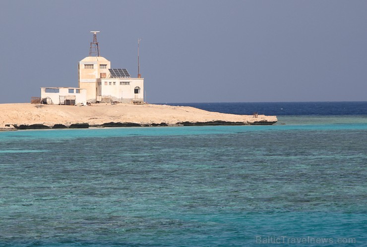 Snorkelēšana Sarkanajā jūrā ir gandrīz kā pienākums katram tūristam  - vairāk informācijas par ceļojumiem uz Ēģipti skatiet pie GoAdventure 109040