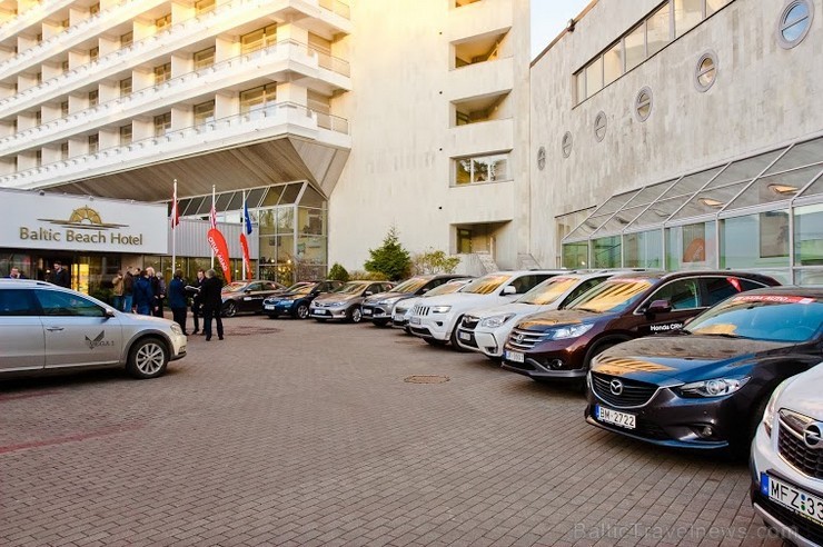 Aizvadītās nedēļas nogalē Latvijas Gada auto testa braucieni pulcēja konkursa žūriju un dalībniekus Baltic Beach Hotel viesnīcā Jūrmalā 109254