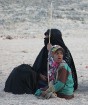 Travelnews.lv ciemojas pie beduīniem. Vairāk informācijas par ceļojumiem uz Ēģipti - www.GoAdventure.lv 17