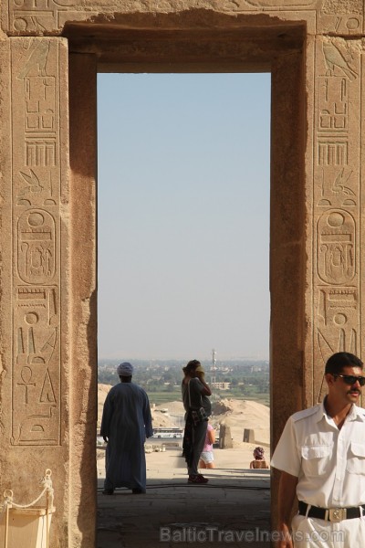 Travelnews.lv apmeklē valdnieces Hatšepsutas templi Luksorā. Vairāk informācijas par ceļojumiem uz Ēģipti - www.GoAdventure.lv 109697