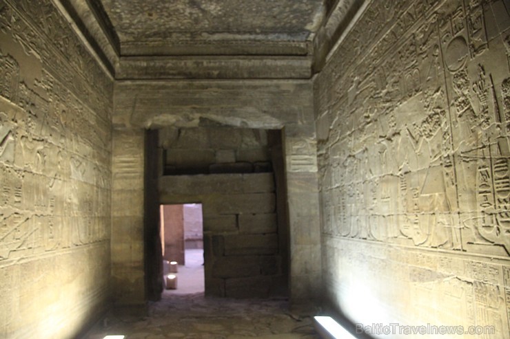 Travelnews.lv apmeklē Karnakas templi Luksorā. Vairāk informācijas par ceļojumiem uz Ēģipti - www.goadventure.lv Travelnews.lv apmeklē Karnakas templi Luksorā. Vairāk informācijas par ceļojumiem uz Ēģipti - www.goadventure.lv 109978