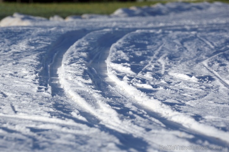 30.11.2013 Siguldā tika atklāta Austrumeiropā pirmā saldētā distanču slēpošanas trase, kas ļauj uzsākt distanču slēpošanas sezonu vēl pirms dabīgā sni 110290