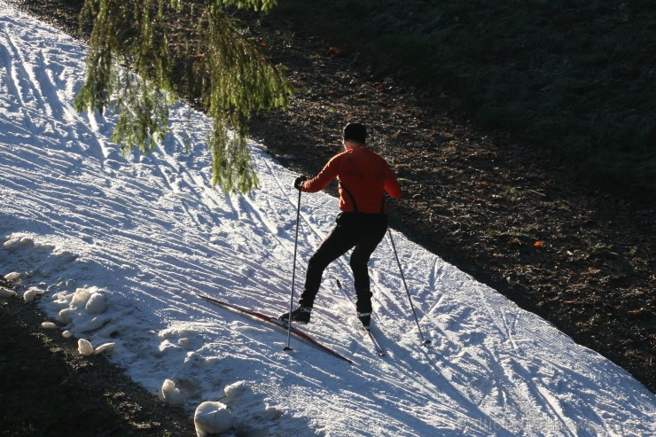 30.11.2013 Siguldā tika atklāta Austrumeiropā pirmā saldētā distanču slēpošanas trase, kas ļauj uzsākt distanču slēpošanas sezonu vēl pirms dabīgā sni 110292