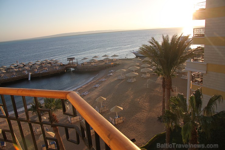 Travelnews.lv dzīvo un iepazīst Hurgadas viesnīcu «SunrisE Holidays Resort». Vairāk informācijas par ceļojumiem uz Ēģipti - www.goadventure.lv Travelnews.lv dzīvo un iepazīst Hurgadas viesnīcu «SunrisE Holidays Resort». Vairāk informācijas par ceļojumiem uz Ēģipti - www.goadventure.lv 110673