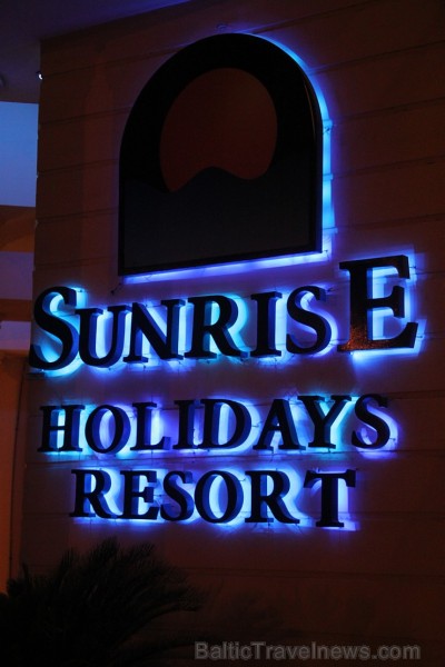 Travelnews.lv dzīvo un iepazīst Hurgadas viesnīcu «SunrisE Holidays Resort». Vairāk informācijas par ceļojumiem uz Ēģipti - www.goadventure.lv 110684