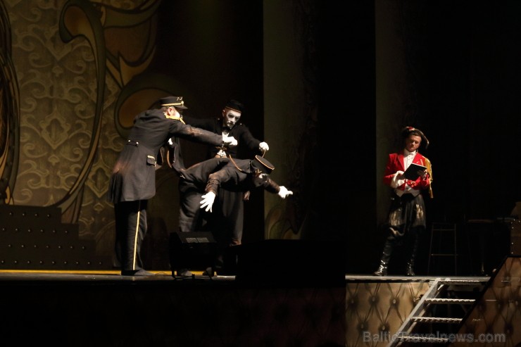2013. gada decembrī populārā koncertiestudējuma Cabaret izrādes notiks koncertzālē Palladium. Foto: www.fotoatelje.lv 110756