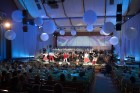 Lielajā ģildē kopā ar Latvijā iemīļotiem skatuves māksliniekiem izskanējis gada sirsnīgākais labdarības koncerts, kas veltīts talantīgu bērnu un jauni 21