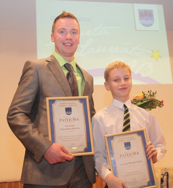 Ogres novada «Sporta laureāts 2013» atzinību «Pateicība ieguva trenera Zigurda Kinča audzēknis Ivars Mackevičs Ogres novada «Sporta laureāts 2013» atzinību «Pateicība ieguva trenera Zigurda Kinča audzēknis Ivars Mackevičs 111043