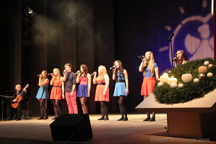 Labdarības akcijas «Eņģeļi pār Latviju» koncerts skan Ogrē 111049